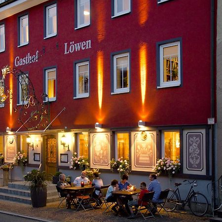 ホテル Gasthaus Loewen ツットリンゲン エクステリア 写真